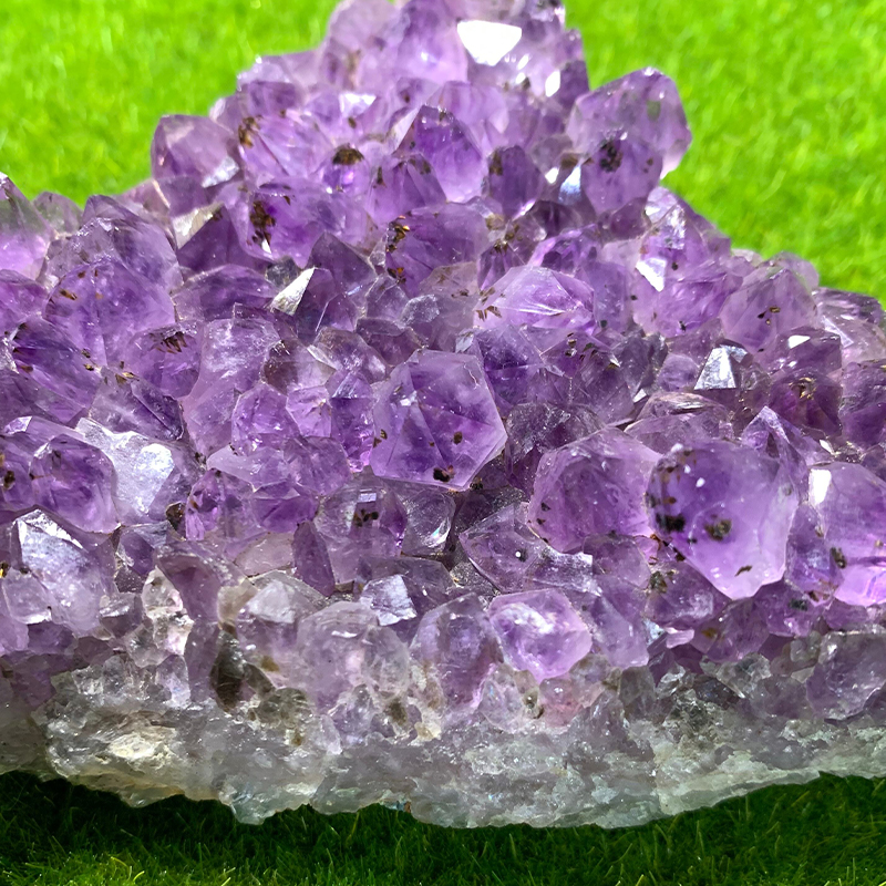 【アメジスト 原石】大きな紫水晶 クラスター 2月誕生石【パワーストーンブレスレット 天然石 隕石 原石】
